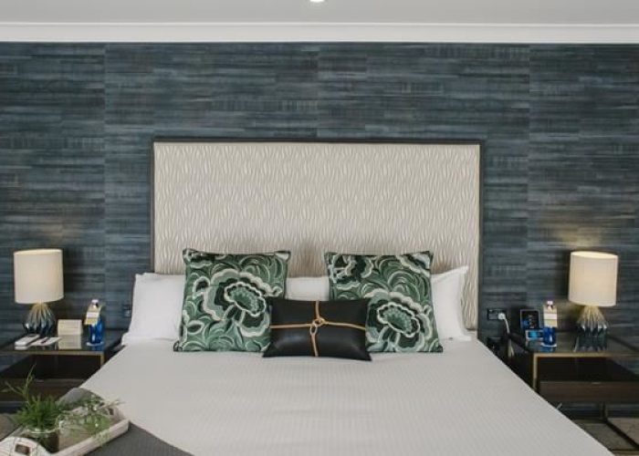 lodge-suite-bedroom-2_wide